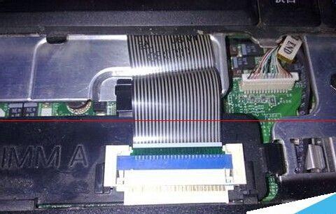 电脑显示器有一条竖线应该怎么办?