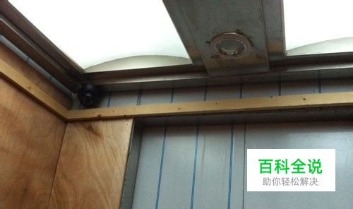 电梯监控图像中的网纹干扰形成与消除