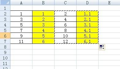 excel怎么将两列数据变成一行数据呢?