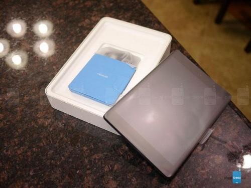 谷歌Nexus 9零售版开箱:不输苹果iPad mini 售价2438元