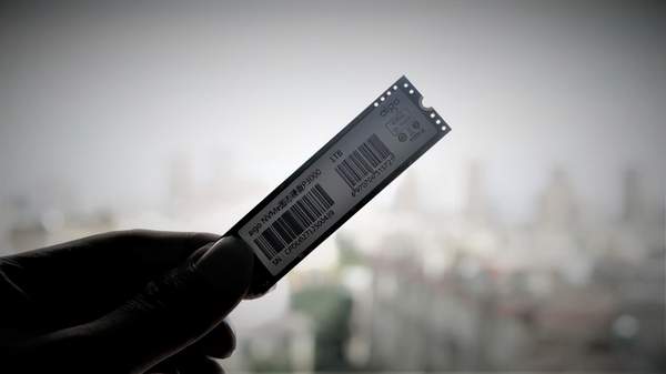 更换m2固态硬盘,系统怎么办（新买的m2固态硬盘装上找不到怎么办）