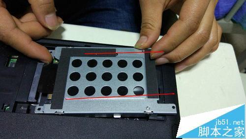 华硕X352W笔记本怎么拆机清理风扇?