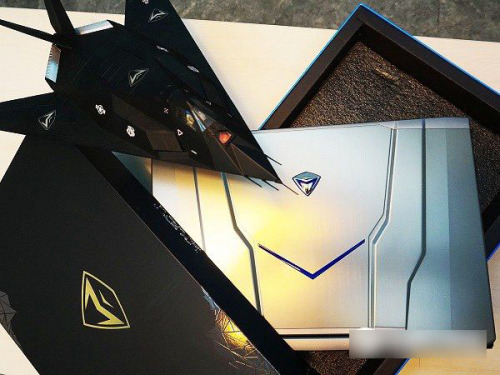 机械师F117怎么升级内存硬盘?