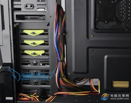 机箱走背线线材如何归纳?DIY组装电脑机箱走背线技巧
