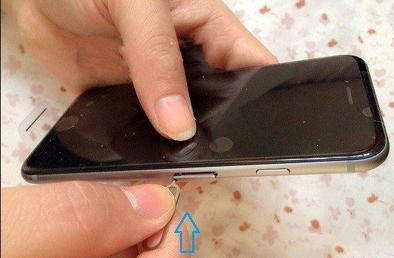 卡槽打开困难时,iPhone6要如何打开卡槽
