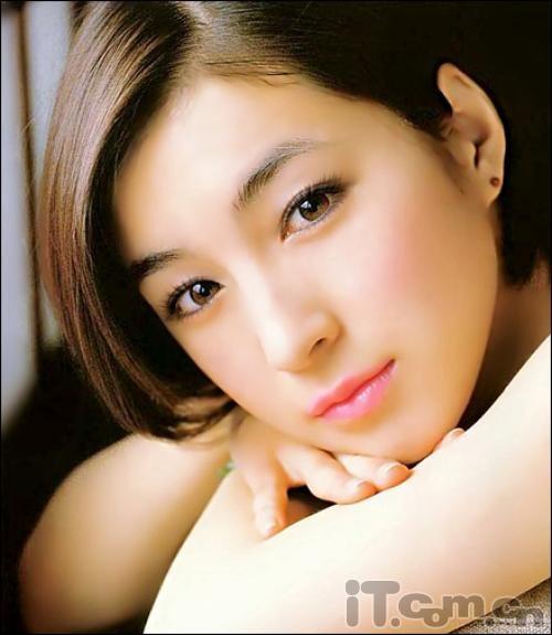 美图秀秀简单打造完美素颜MM彩妆秀