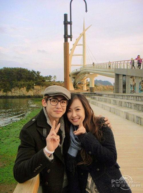 美图秀秀修复黯淡情侣照