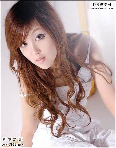 美图秀秀 优雅的冷紫色调美女照片