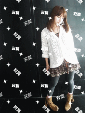 美图秀秀打造飘落物品闪图效果教程