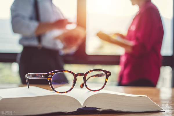 论文参考文献是否算为抄袭呢?