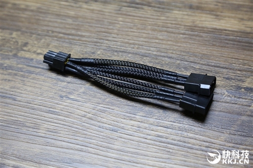 七彩虹GTX1050/1050Ti开箱图赏