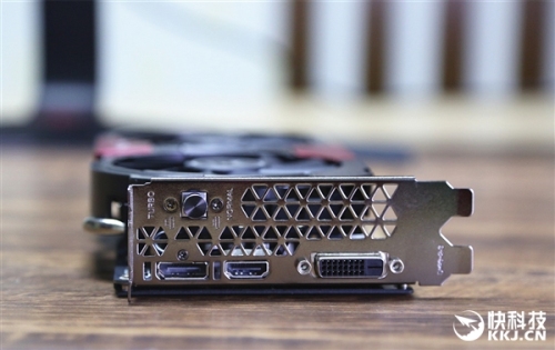 七彩虹GTX1050/1050Ti开箱图赏