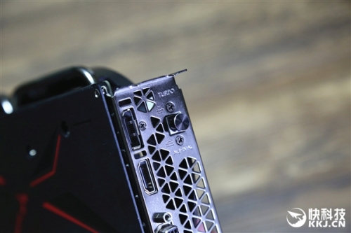 七彩虹GTX1050/1050Ti开箱图赏