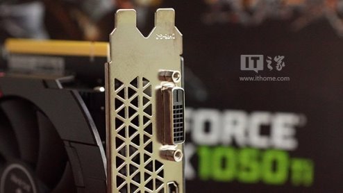 七彩虹iGame1050Ti烈焰战神U-4GD5开箱图赏