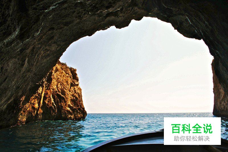 如何通过构图增强作品的视觉吸引力