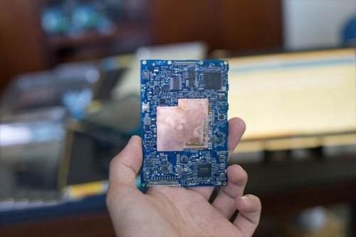 首个Win8.1平板电脑Core M 仅靠一块铝板解决散热