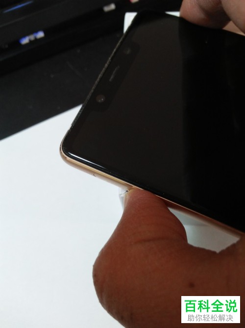 SIM卡的卡托滑到手机卡槽里了怎么办