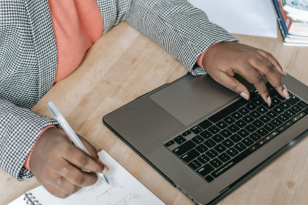 淘宝如何做虚拟产品（怎样开淘宝虚拟网店）