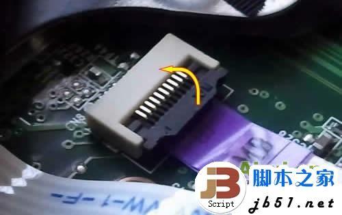 ThinkPad E40 笔记本详细拆机方法(图文教程)