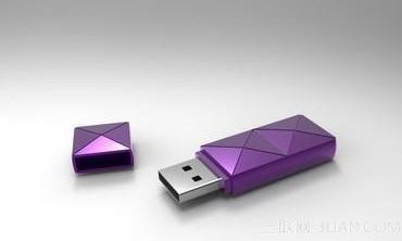 U盘里出现乱码文件怎么办?