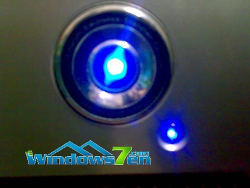 Win7系统硬盘指示灯一直闪貌似不停的原因及解决方法