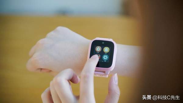 无线耳机哪款性价比高（哪款蓝牙耳机音质好性价比高点）