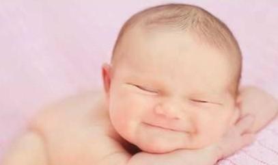 微信微笑挑战发起人是谁?发起的原因和意义是什么?