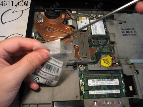 一步步教你在ThinkPad T60p笔记本上安装WWAN的图文方法