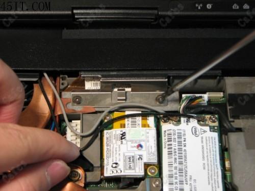 一步步教你在ThinkPad T60p笔记本上安装WWAN的图文方法