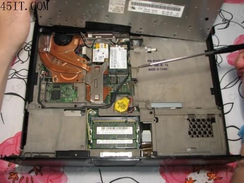 一步步教你在ThinkPad T60p笔记本上安装WWAN的图文方法