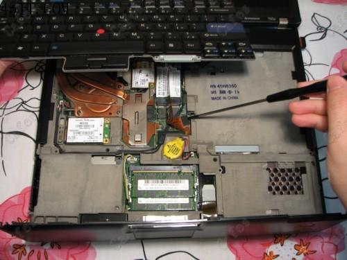 一步步教你在ThinkPad T60p笔记本上安装WWAN的图文方法