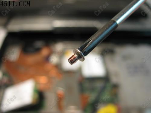 一步步教你在ThinkPad T60p笔记本上安装WWAN的图文方法