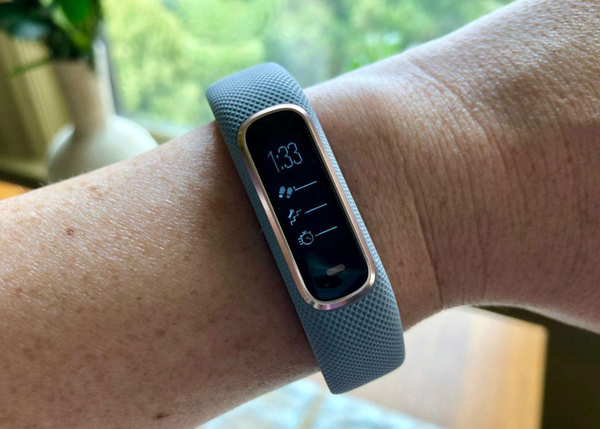 运动手环有用吗买了干嘛(手环有用吗值得购买吗)