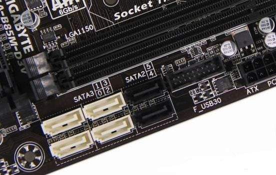 有固态硬盘的电脑怎么重装系统（电脑更换固态硬盘需要重装系统吗）