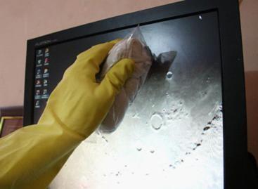 怎么修复液晶屏幕坏点?